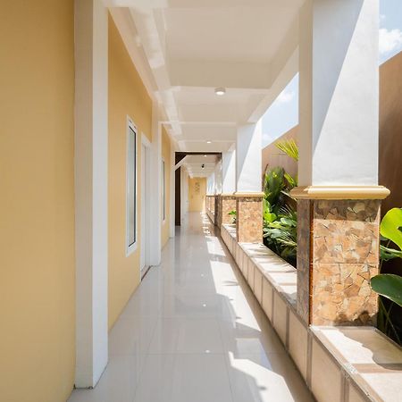 Hotel Reddoorz Syariah Near Rsud Dr Iskak Tulungagung Kedungwaru Exterior foto